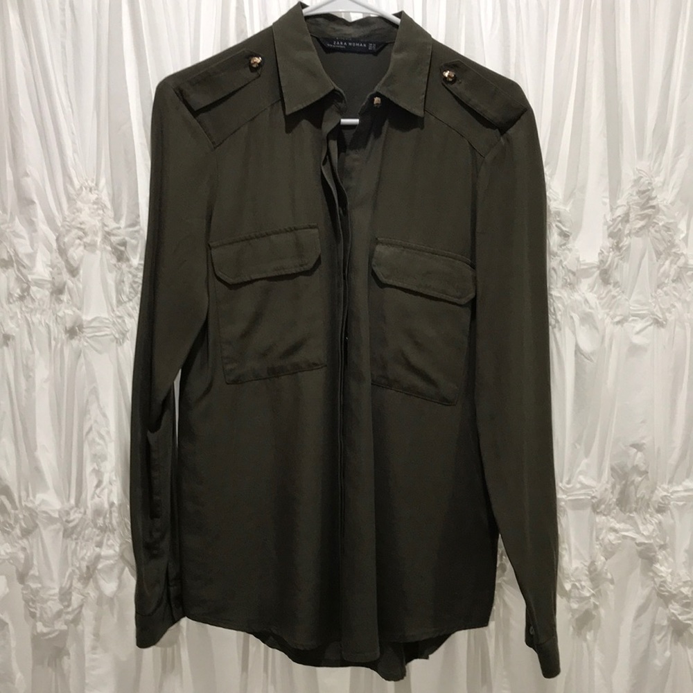 Olive green buttondown w gold skull button details